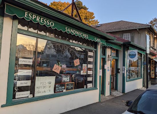 maine/bar-harbor/restaurant/the-independent-cafe