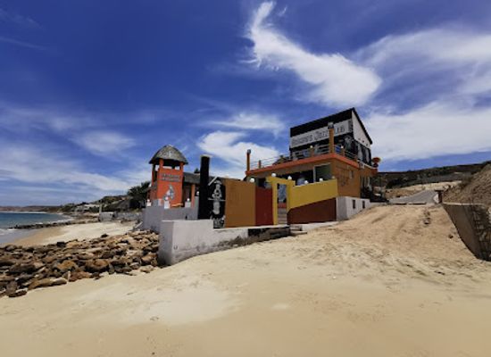 angola/lobito-bay/restaurant/sol-e-mar