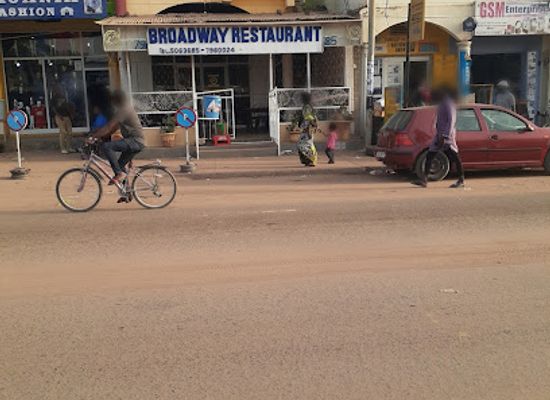 the-gambia/serekunda/restaurant/broadway-restaurant