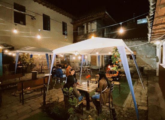 ecuador/cotopaxi-region/restaurant/bundavah-cafe-fogata