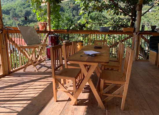 guatemala/lake-atitlan/restaurant/the-old-goat-irish-pub