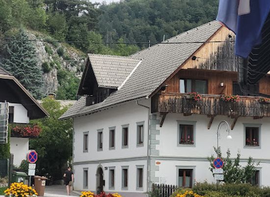 slovenia/bohinj/restaurant/okrepcevalnica-galetovec