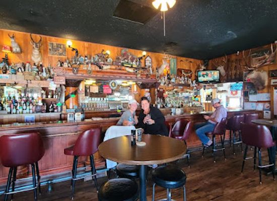 wyoming/platte-county/restaurant/old-western-saloon-steakhouse-liquor-store