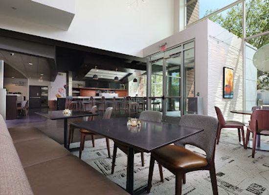michigan/holland/restaurant/1847-lounge