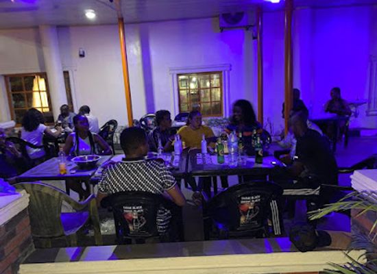 nigeria/owerri/restaurant/delicious-treat