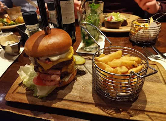 belgium/louvain-la-neuve/restaurant/le-cambridge