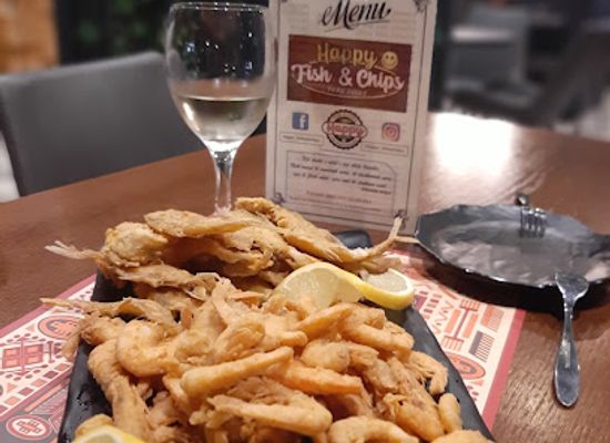 albania/kavaje/restaurant/happy-fish-chips