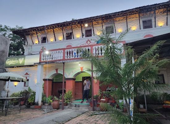 nepal/patan/restaurant/yalakhim-restaurant