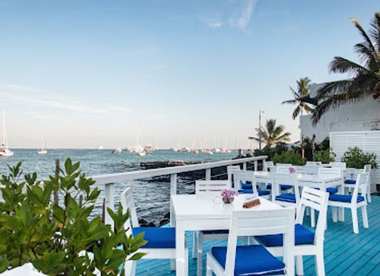ecuador/galapagos-islands/restaurant/bahia-mar