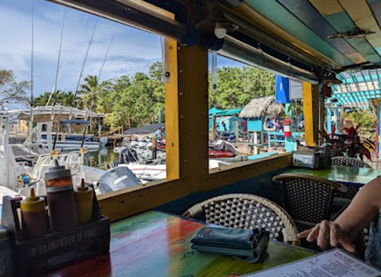 florida/marathon-key/restaurant/porky-s-bayside-restaurant-and-marina