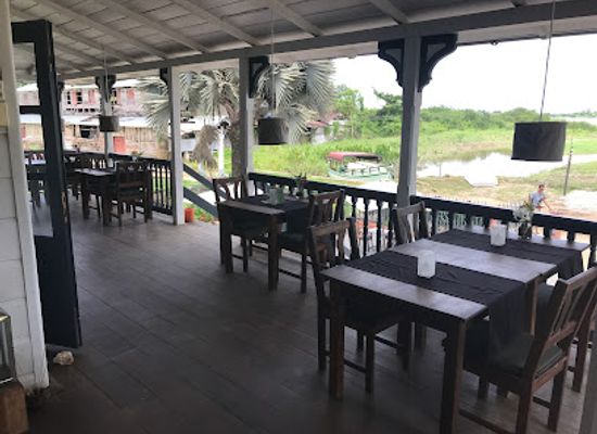 suriname/brokopondo/restaurant/pepper-pot-restaurant