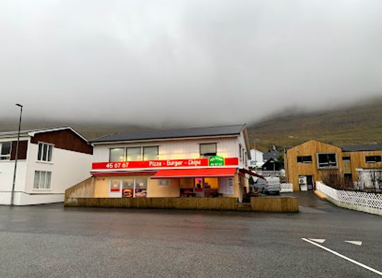 faroe-islands/klaksvik/restaurant/molly-s-pizza