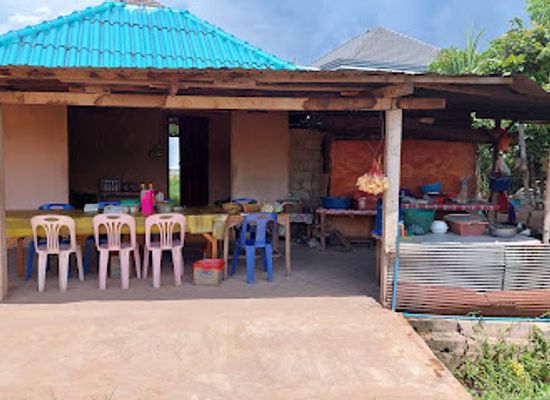 laos/muang-sing/restaurant/hai-nao-khao-phun-pa-bu