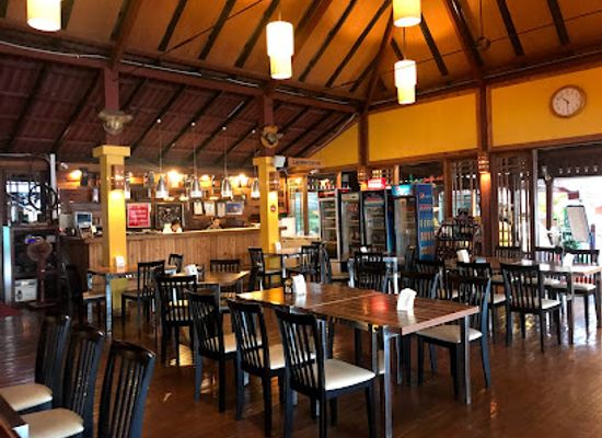 myanmar-burma/pyin-oo-lwin/restaurant/feel-restaurant-lake-front