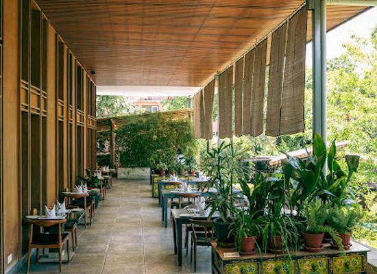 nepal/upper-mustang/restaurant/le-sherpa-restaurant