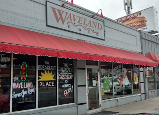 iowa/historic-hills-scenic-byway/restaurant/waveland-cafe