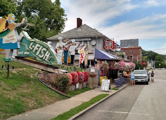 ohio/southwest-ohio/restaurant/the-turf-club