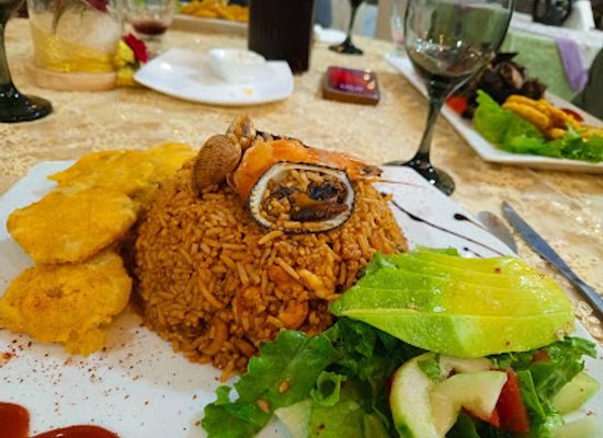 ecuador/el-oro-region/restaurant/rosy-restobar