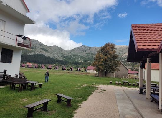 montenegro/prokletije/restaurant/restoran-zora