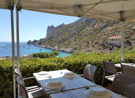 france/marseille-calanques/restaurant/sormiou-castle