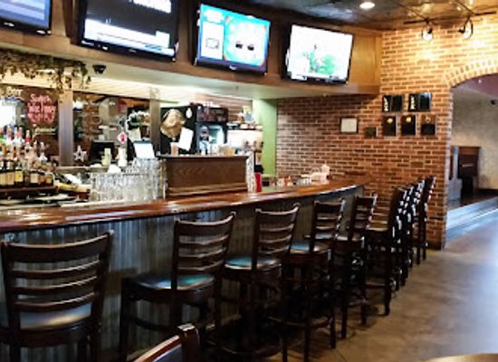 indiana/kokomo/restaurant/half-moon-restaurant-brewery