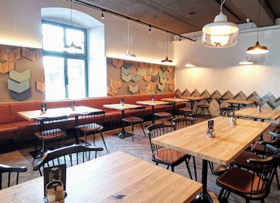 austria/vorarlberg/restaurant/schnitzel-bar-dornbirn