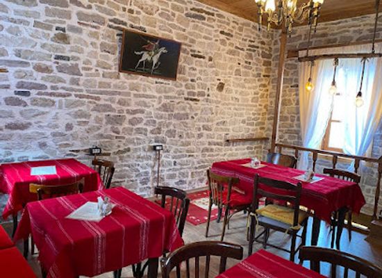 albania/gjirokaster/restaurant/grill-house-13