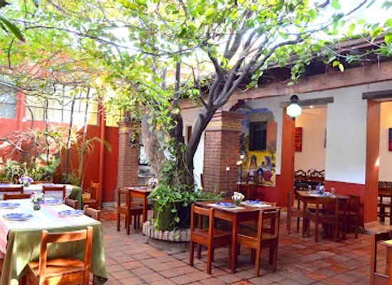 mexico/oaxaca/restaurant/las-quince-letras-restaurante