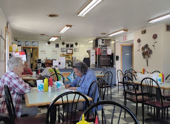 iowa/corn-belt/restaurant/three-c-s-diner