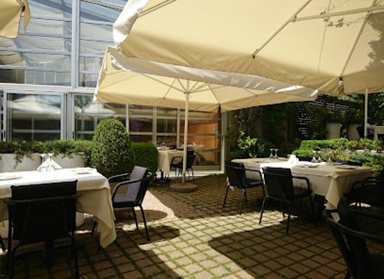 kosovo/lab/restaurant/restaurant-rron