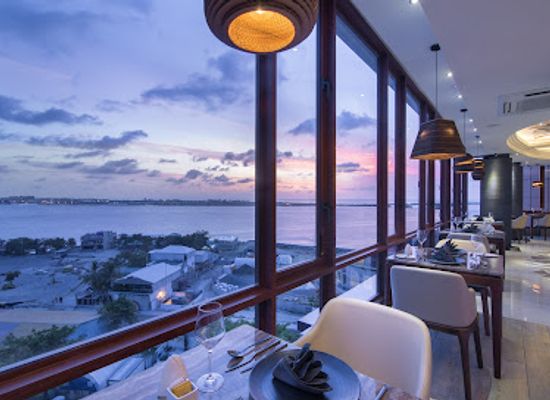 maldives/kaafu-atoll/restaurant/the-cloud-restaurant