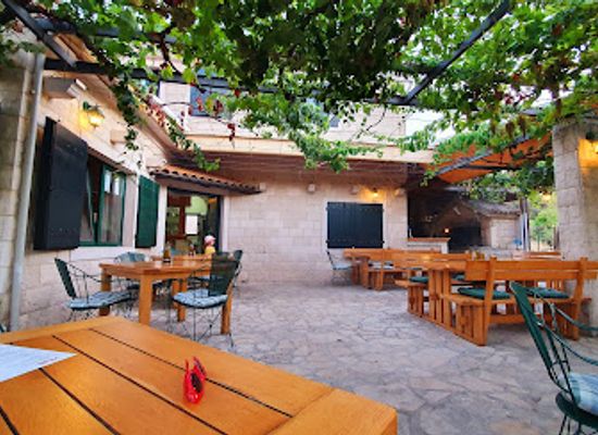 croatia/dalmatia/restaurant/nauta-restaurant