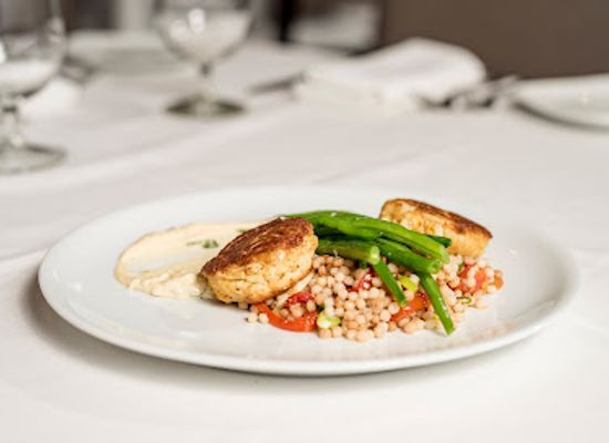 delaware/the-delaware-river-and-bay-authority-region/restaurant/tonic-seafood-steak