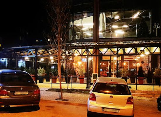 kosovo/nokshiq/restaurant/roof-bistro
