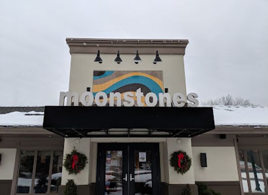 massachusetts/merrimack-valley/restaurant/moonstones