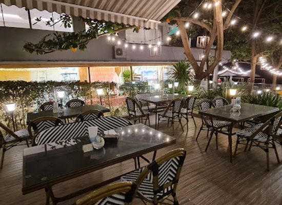 thailand/pattaya/restaurant/surf-turf-beach-club-restaurant