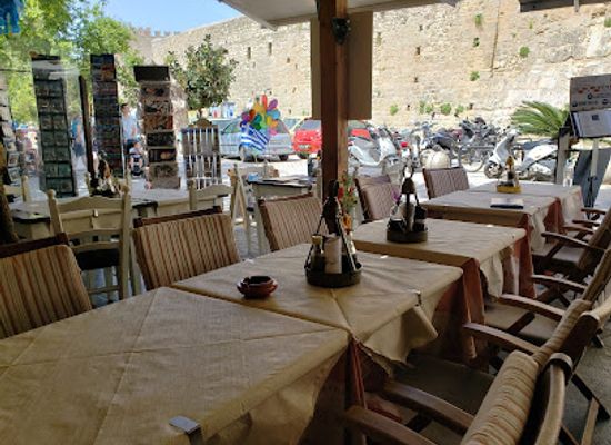 greece/rhodes/rhodes-old-town/restaurant/mama-sofia