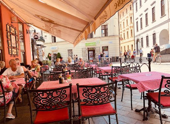 slovakia/bratislava/old-town-stare-mesto/restaurant/grand-mother-s-restaurant