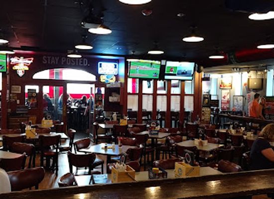 missouri/northwest-missouri/restaurant/the-post-sports-bar-grill-creve-coeur