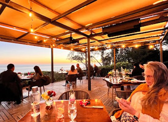 california/big-sur/restaurant/the-sur-house