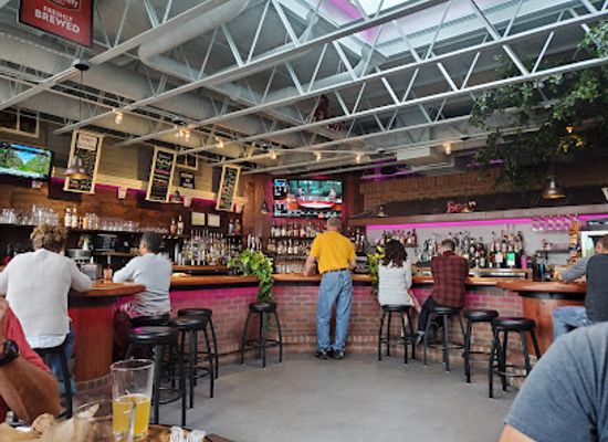 michigan/marquette/restaurant/the-courtyards-home-of-second-line-t-boys-and-tapas