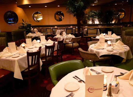 illinois/arlington-heights/restaurant/palm-court-restaurant