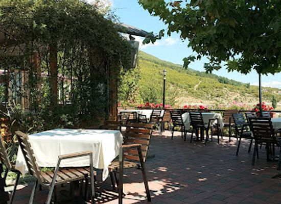 kosovo/junik-mountains/restaurant/restaurant-freskia
