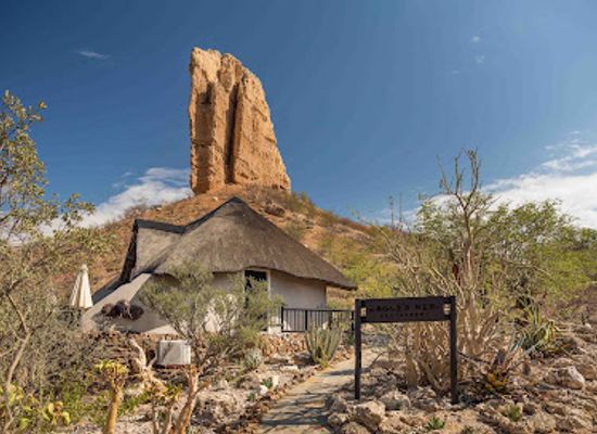 namibia/damaraland/restaurant/vingerklip-lodge
