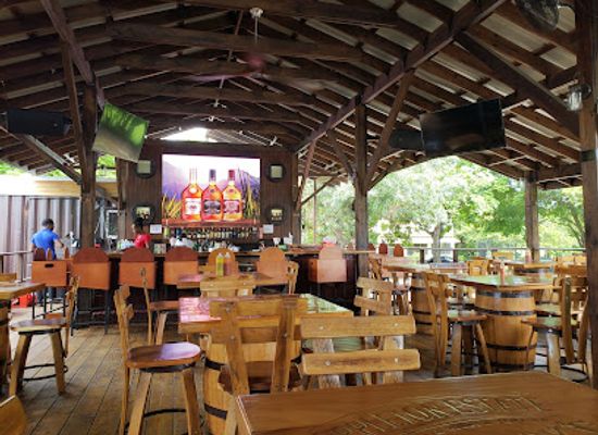 jamaica/middlesex-county/restaurant/murray-s-fish-and-jerk-hut