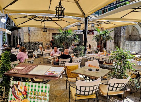 montenegro/kotor/restaurant/cesare-old-town-restaurant