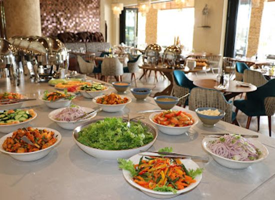 zambia/livingstone/restaurant/kuomboka-restaurant