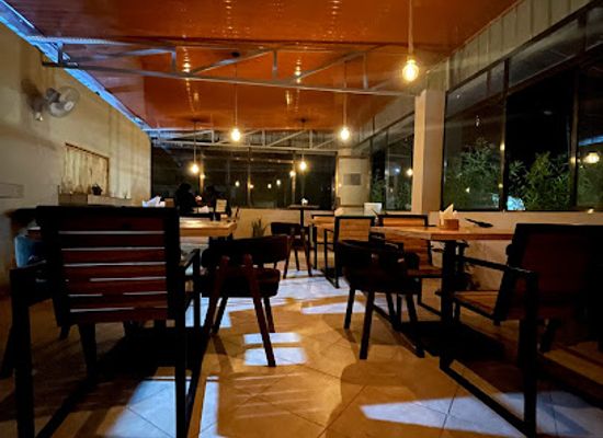tanzania/arusha/restaurant/the-oak