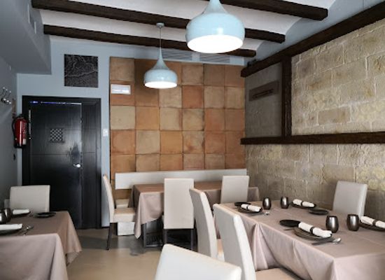 spain/toledo/restaurant/restaurante-la-mar-sala