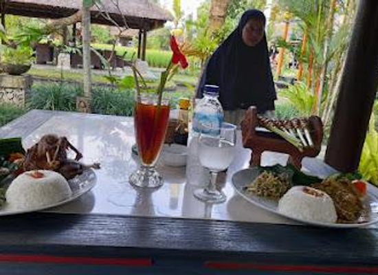 indonesia/bali/restaurant/bebek-tepi-sawah